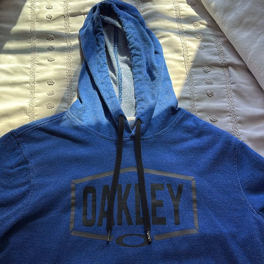 Oakley hoodie